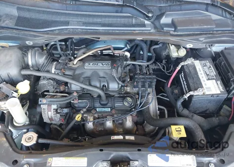 2010 Chrysler Town & Country Touring из США, поврежденный, VIN 2A4RR5D14AR142592